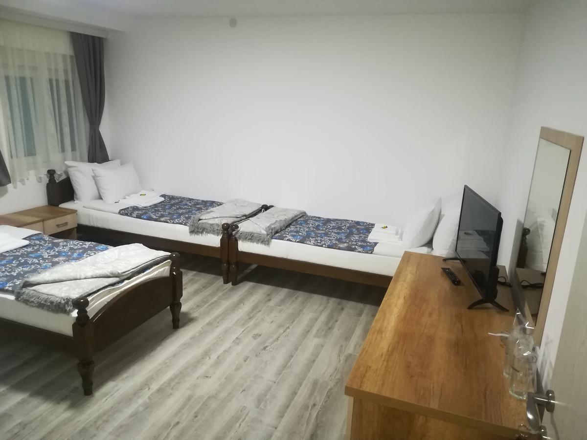 Karavan 123 Raška Esterno foto