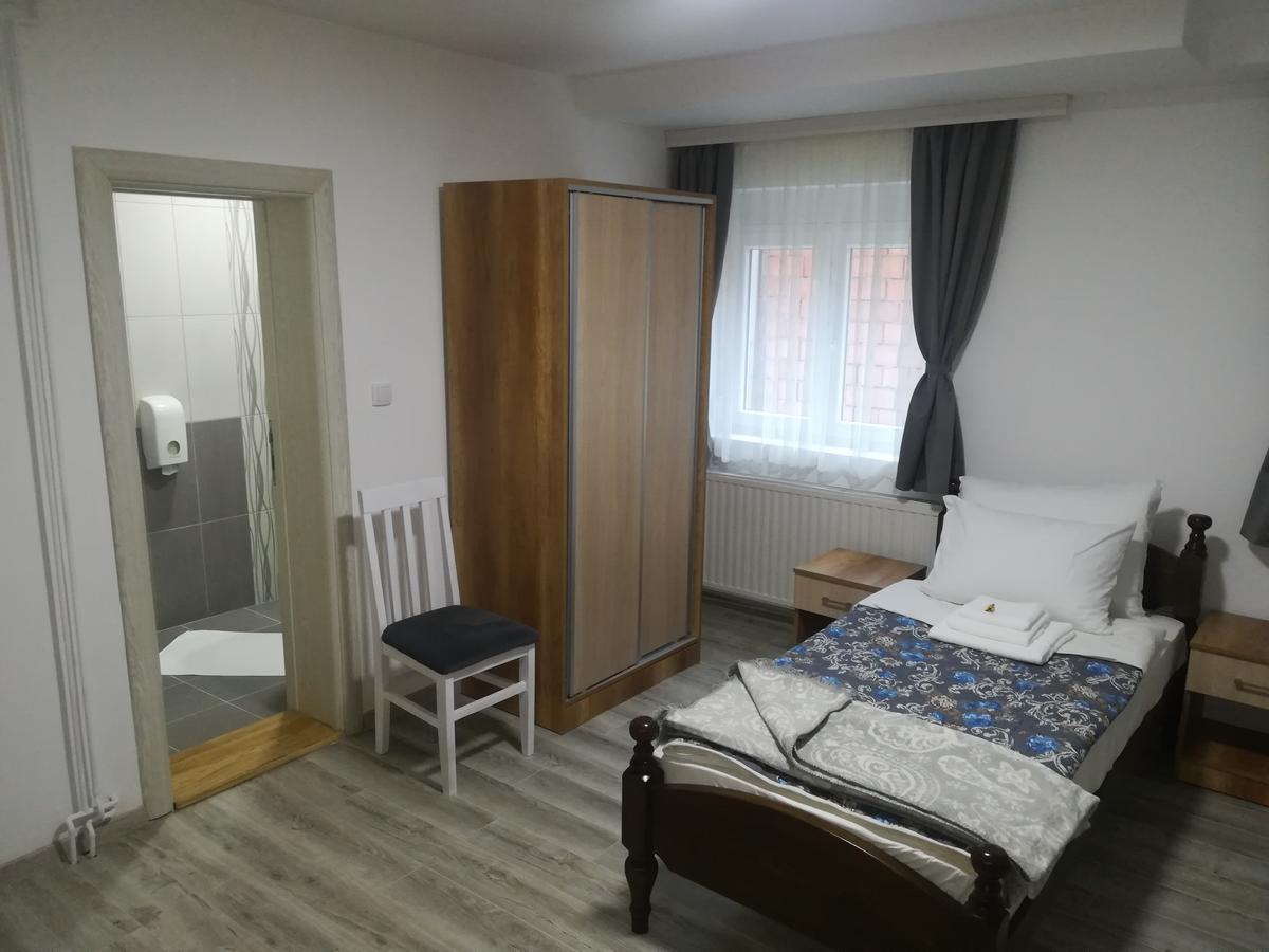 Karavan 123 Raška Esterno foto