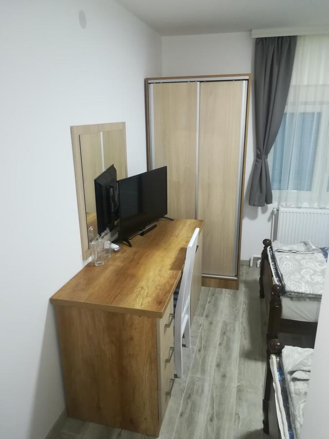 Karavan 123 Raška Esterno foto