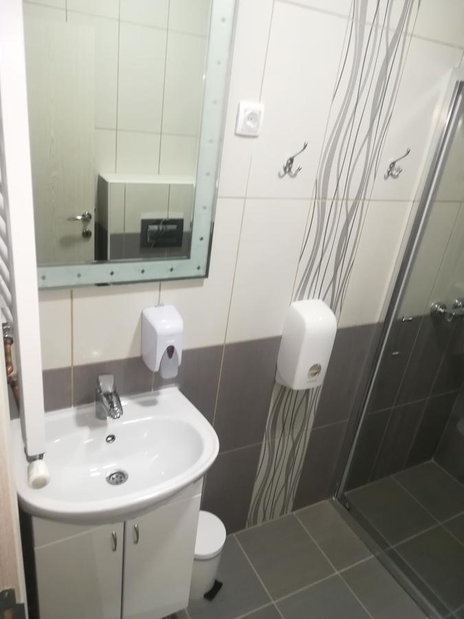 Karavan 123 Raška Esterno foto