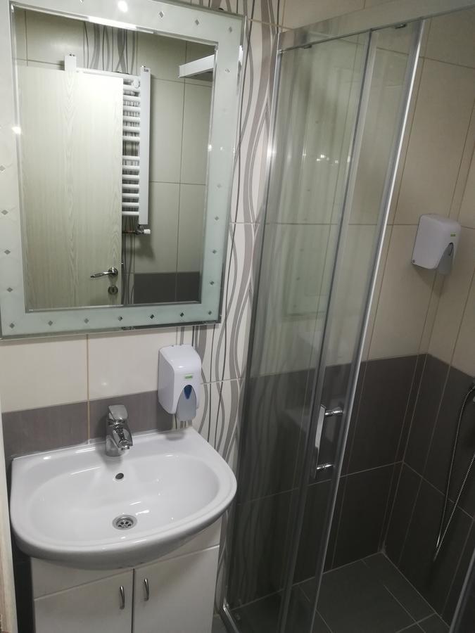 Karavan 123 Raška Esterno foto