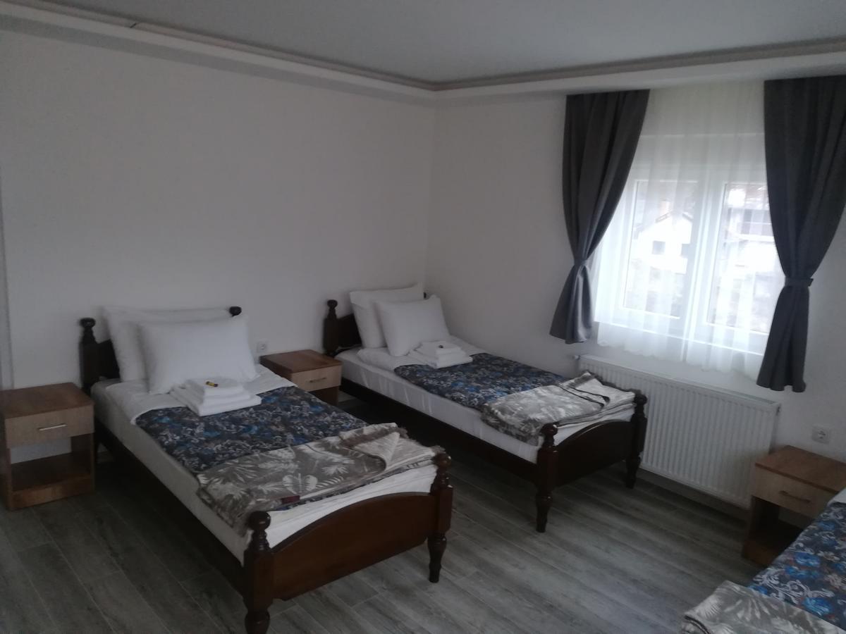 Karavan 123 Raška Esterno foto