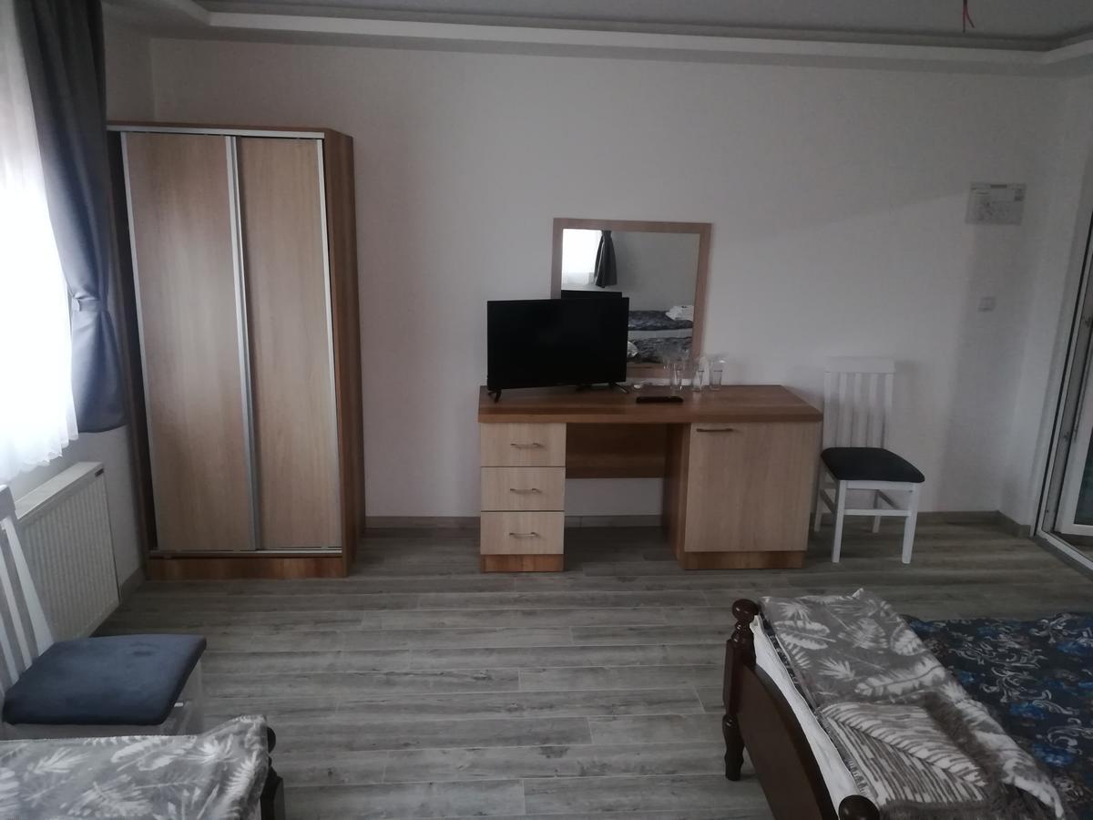 Karavan 123 Raška Esterno foto
